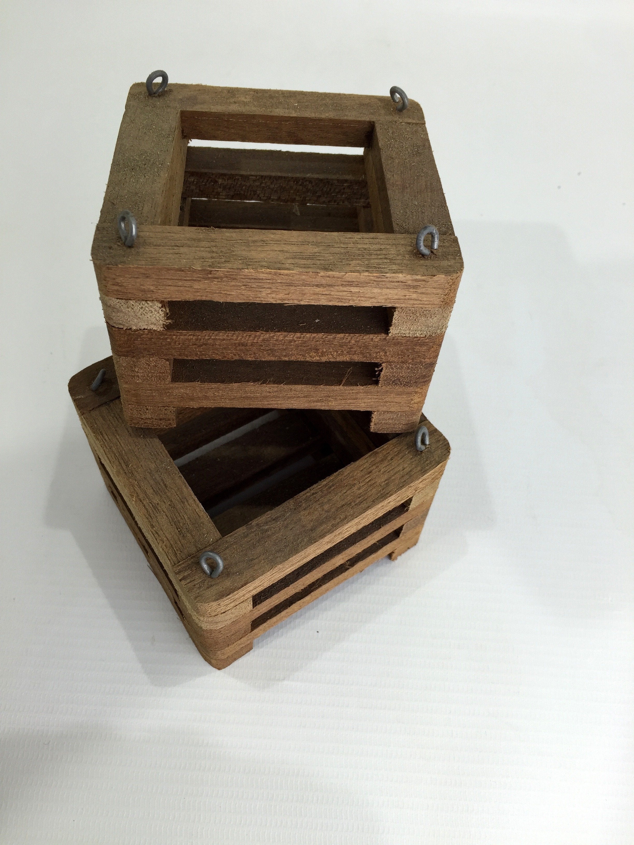 Cesta de madera (de segunda mano)