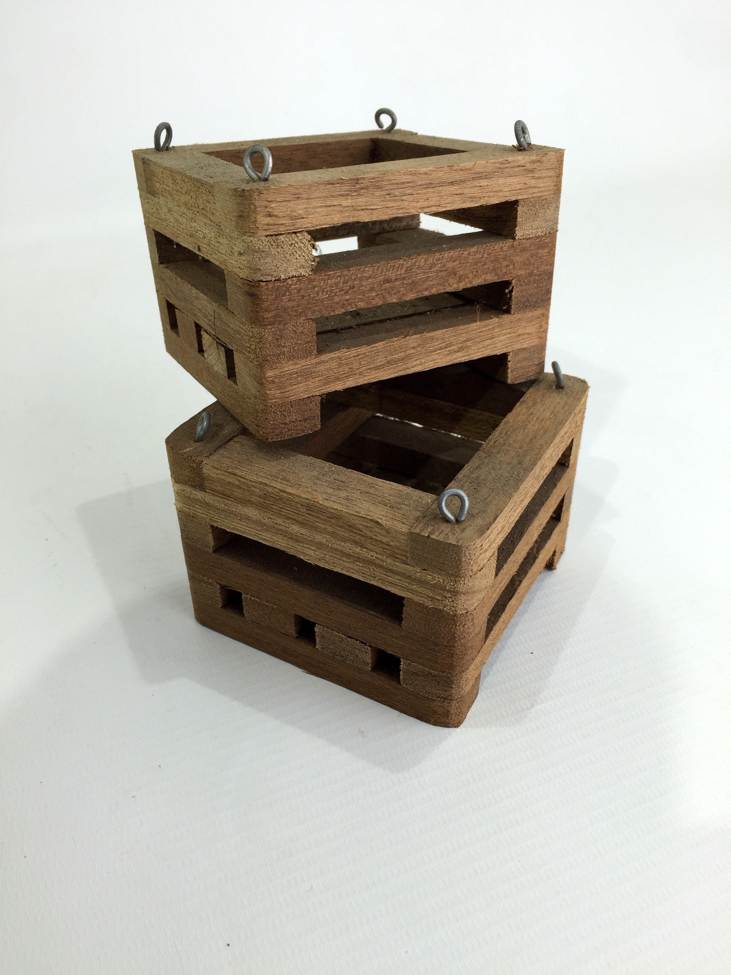 Wooden basket (used)